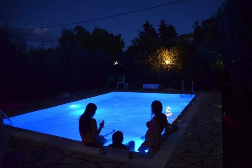 Villa Loula Lijá Kültér fotó