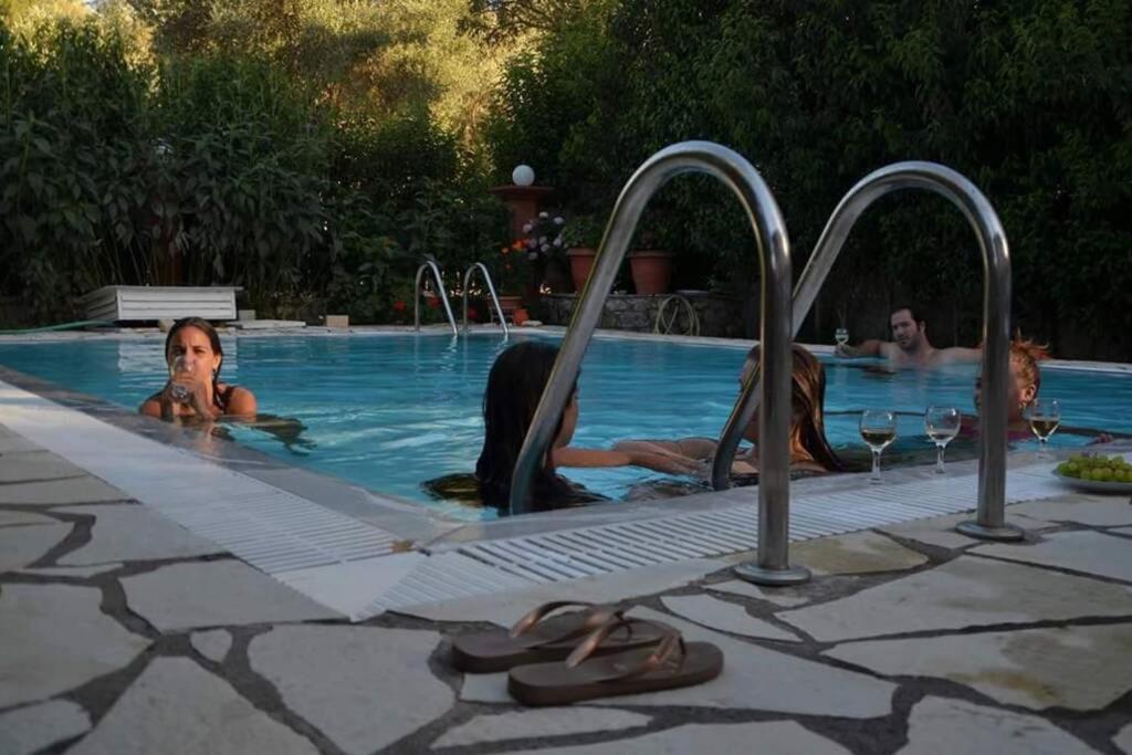 Villa Loula Lijá Kültér fotó